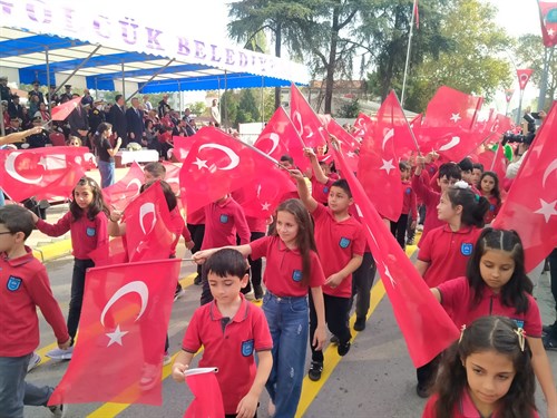 Cumhuriyetin 100.yılı büyük bir coşku içinde ilçemizde kutlandı 